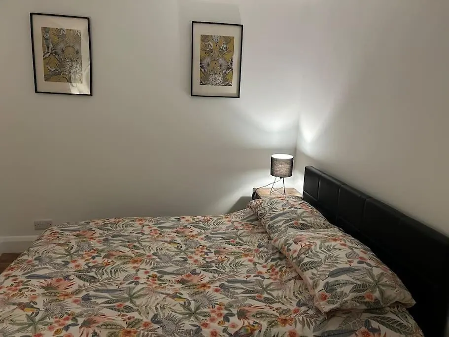 Self Contained Two Room Studio Apartment, Own Entrance, Private Parking Brighton 0*,  United Kingdom